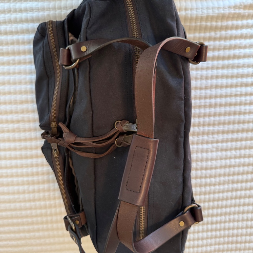 Filson 48 Hour Tin Cloth Duffle Bag - Picture 5 of 7